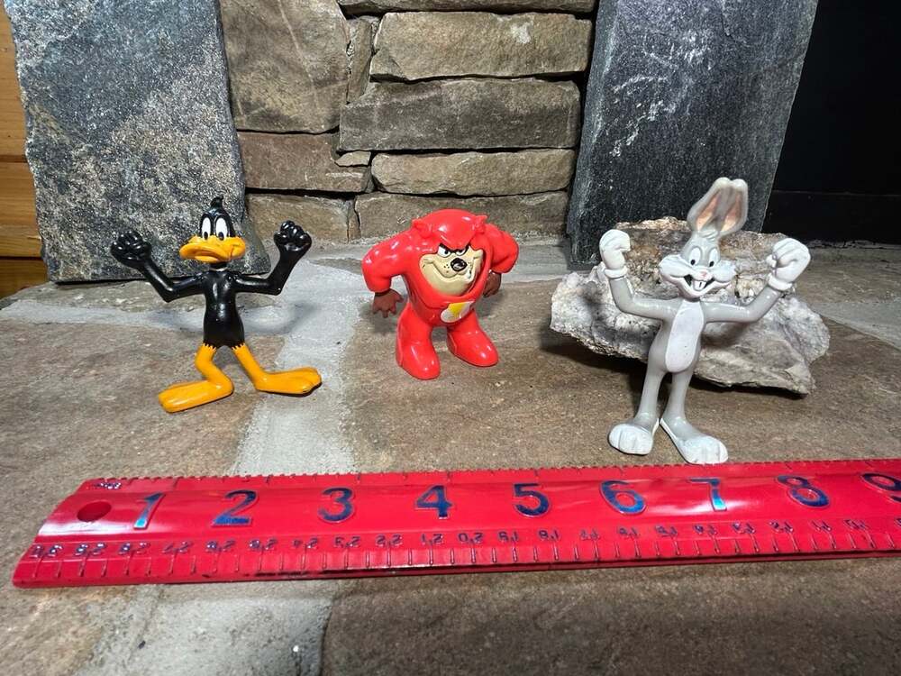 Bugs Bunny, Daffy Duck, Tasmanian Devil PVC Figures vintage